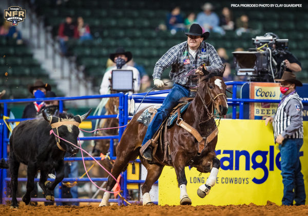 2020 Reserve Head Horse Of The Year Heads Down The Pro Rodeo Breakaway Roping Trail