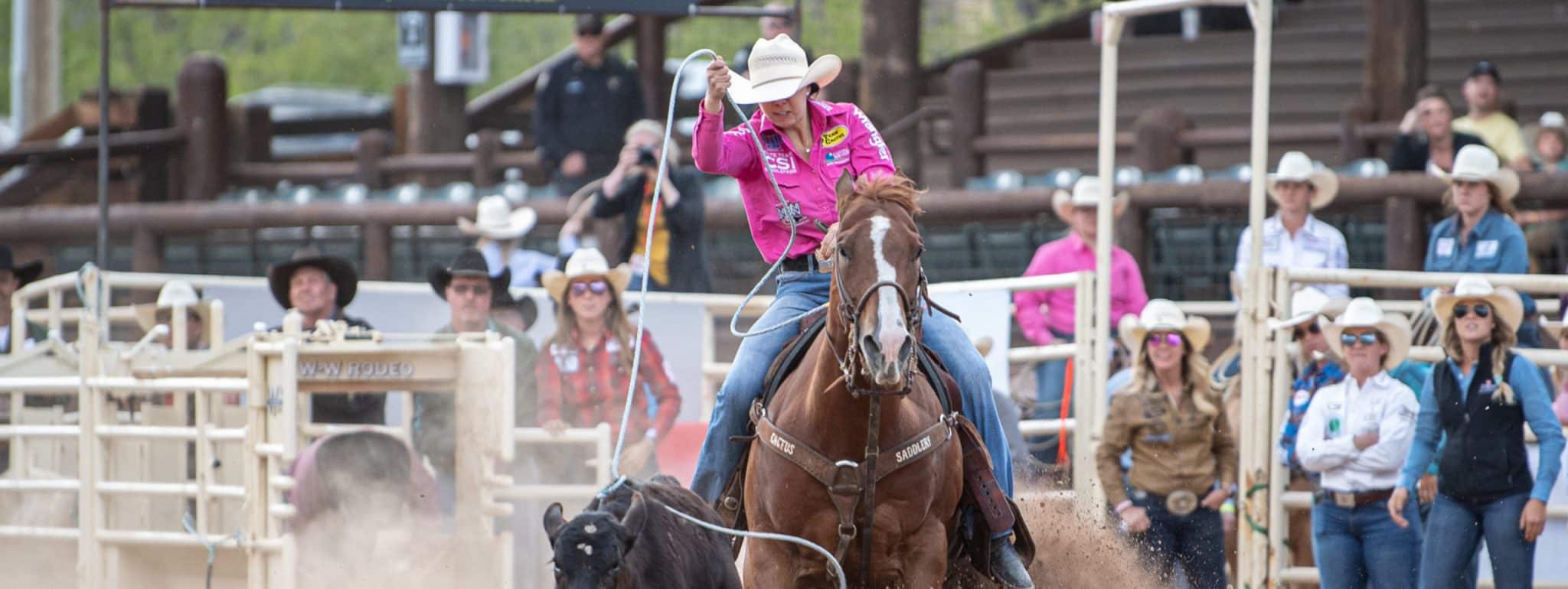 madison-outhier_deadwood_may2021_prorodeo_shortround_alainastangle-1-scaled