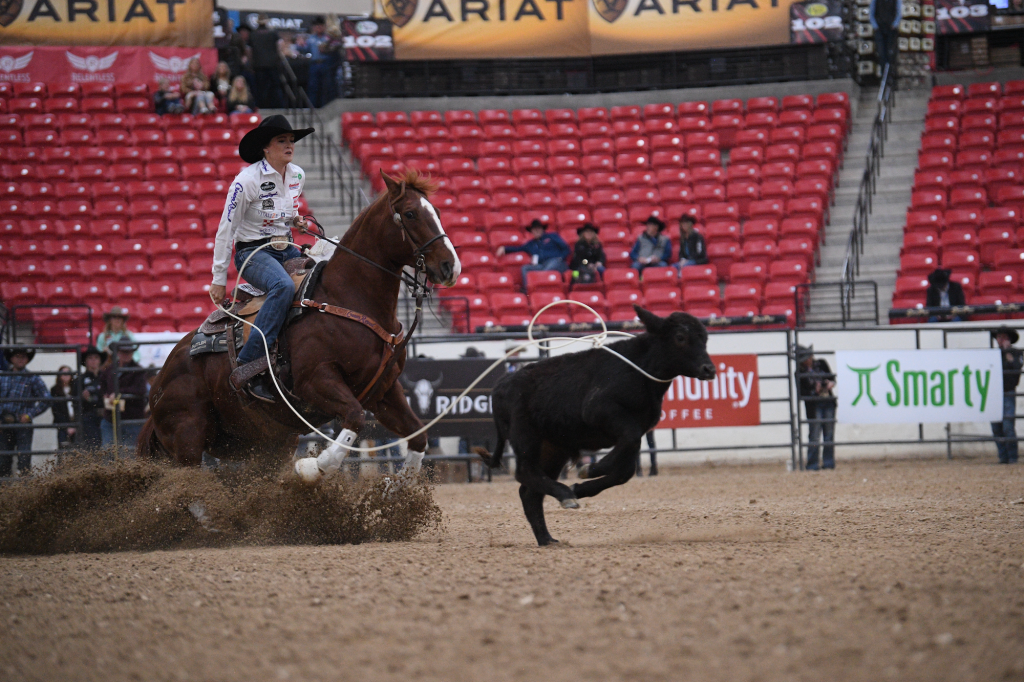 Shelby Boisjoli ropes this calf on Onna at the National Finals Breakaway Roping