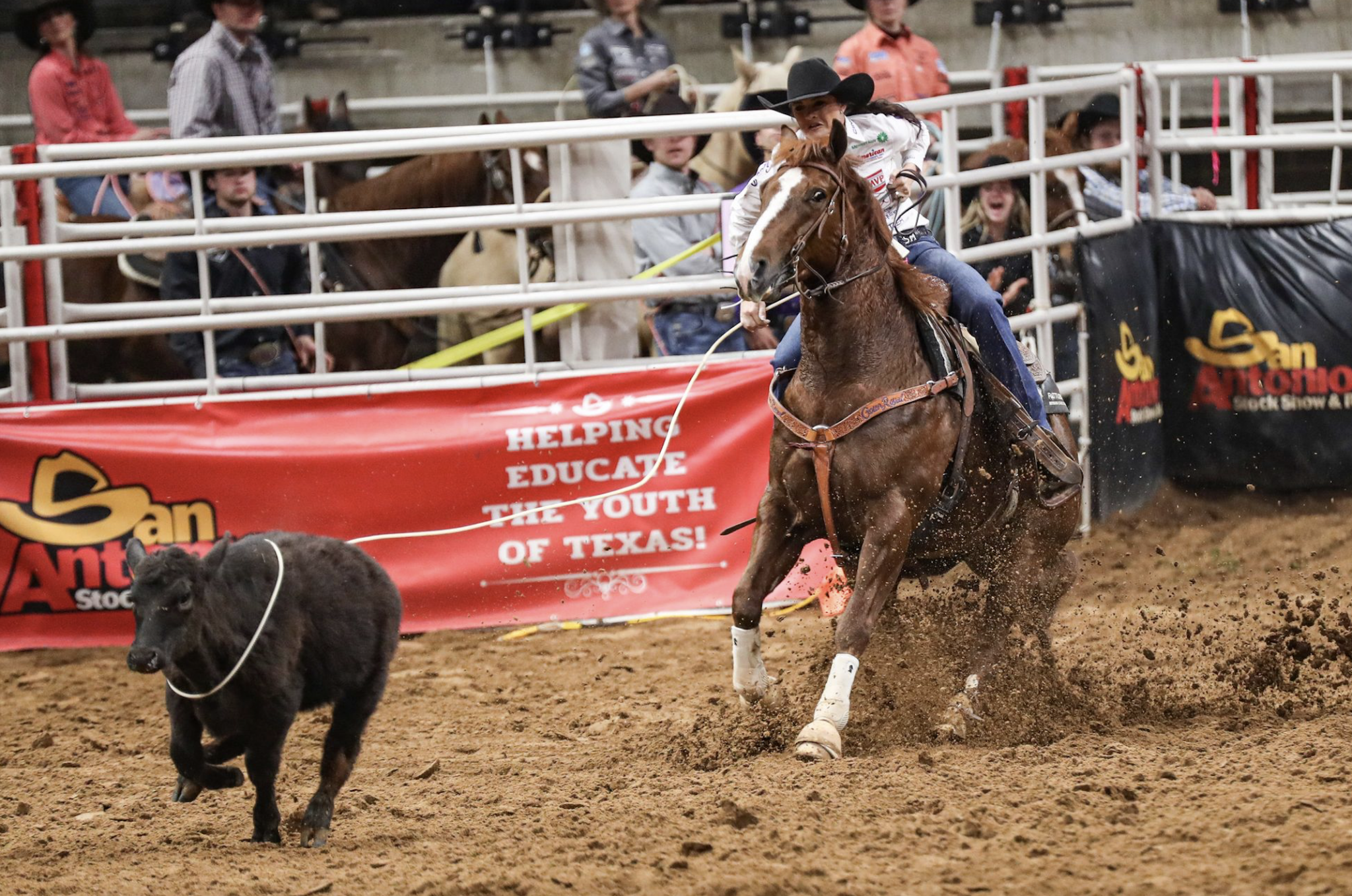 Shelby Boisjoli ropes her calf at the 2023 San Antonio Stock Show & Rodeo.